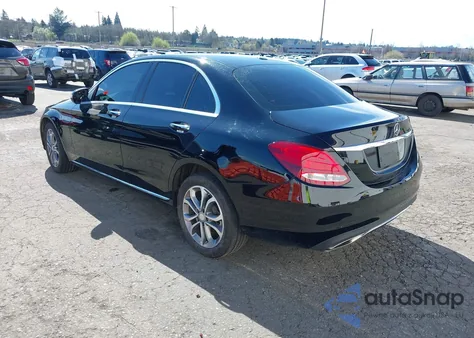 2016 Mercedes-Benz C 300 4Matic/Luxury 4Matic/Sport 4Matic из США, поврежденный, VIN 55SWF4KB2GU173916